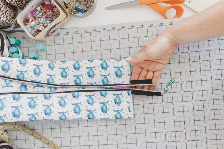 add zipper pull