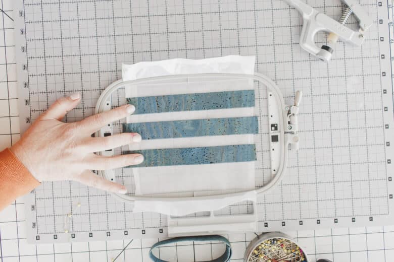 add cork to top of stabilzer