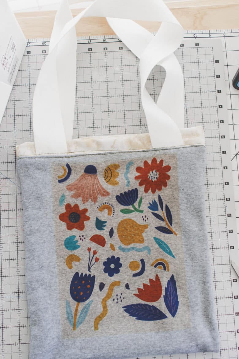 sweatshirt fabric tote bag tutorial