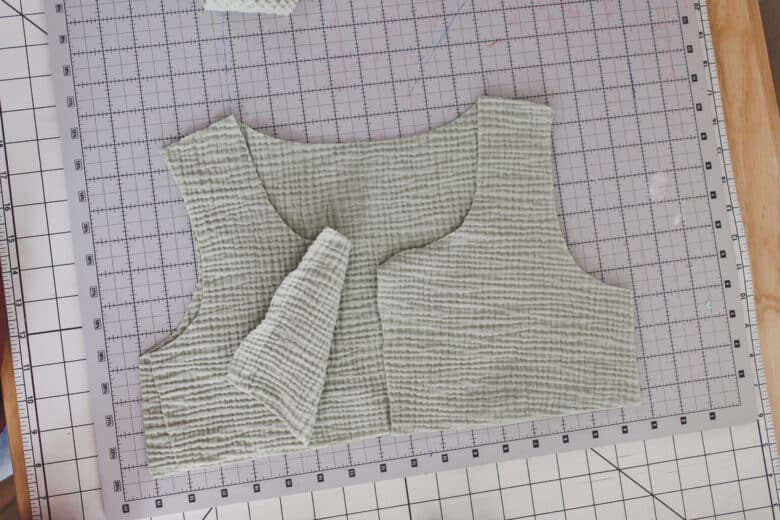 sew the shoulders