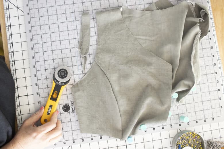 trim to narrow shoulders