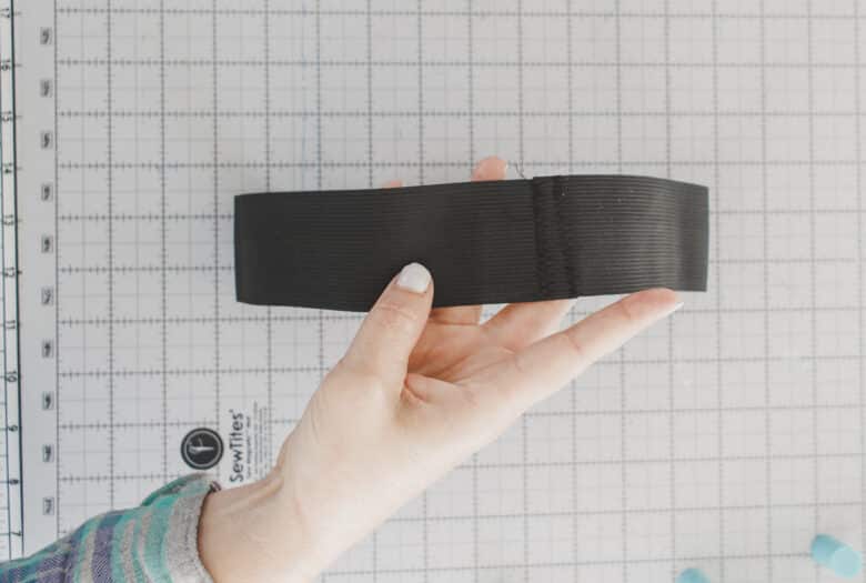 sew elastic in a circle