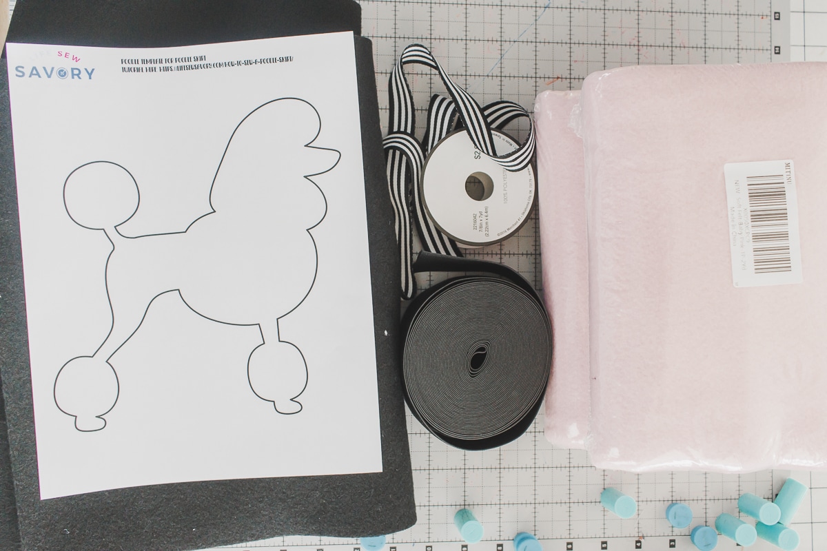supplies needed for Poodle skirt