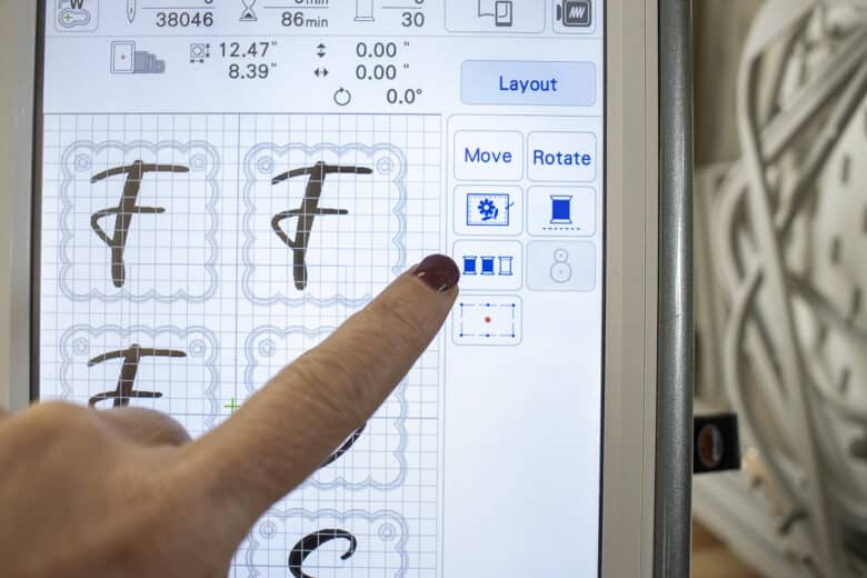 sort colors for easy embroidery