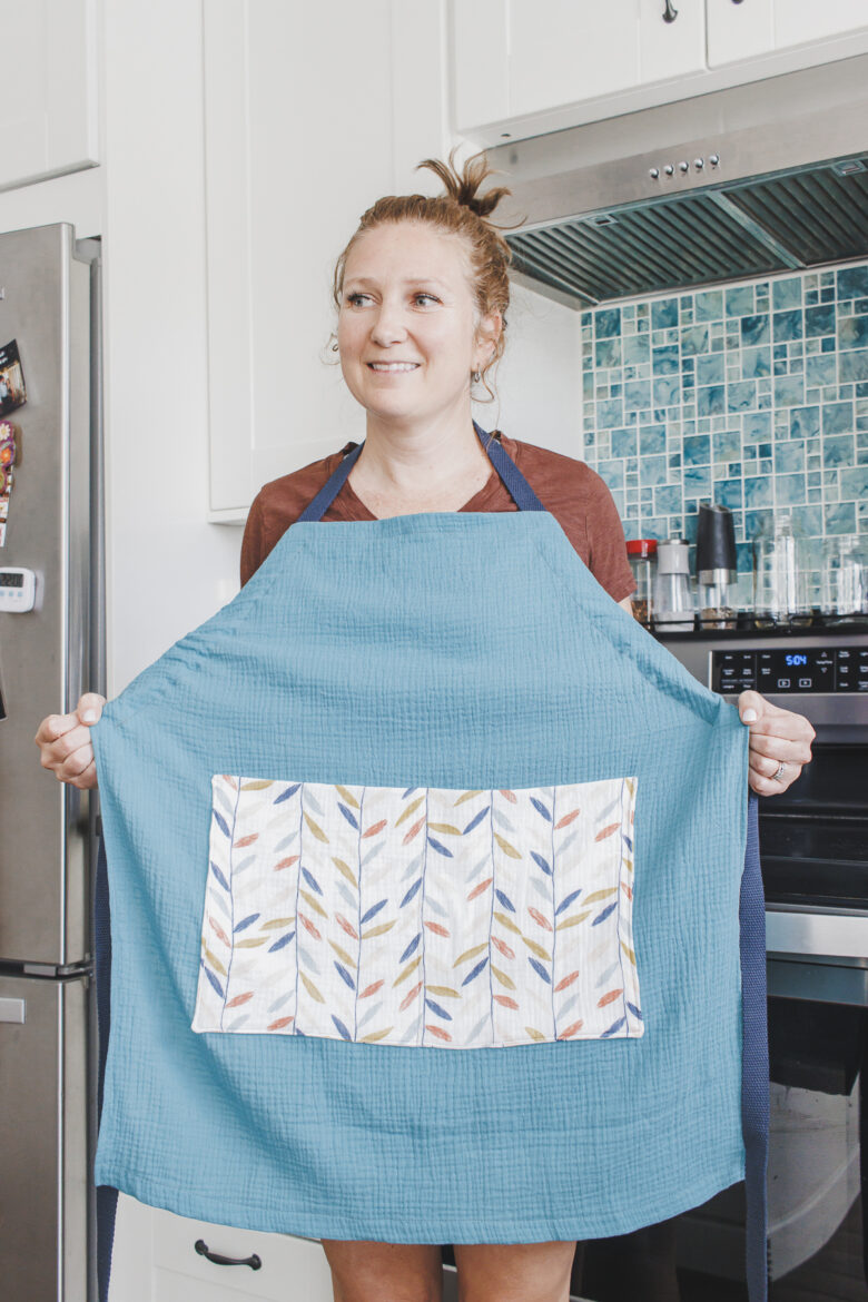 adjustable apron tutorial