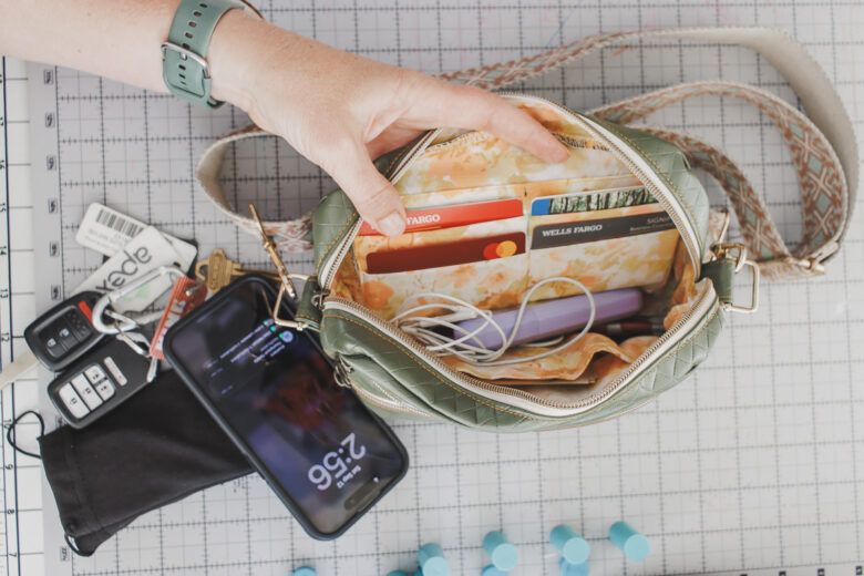 card slot holder add on to a purse/bag pattern