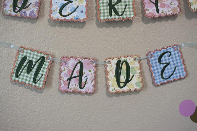 square scallop bunting