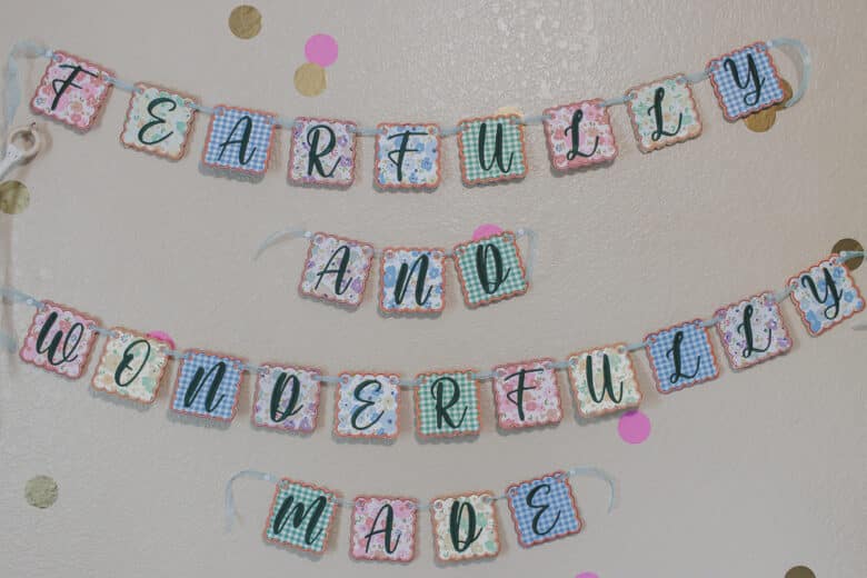 bunting with scalloped squares